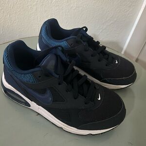 Nike Boys air max tennis shoes blue, black & white size 1.5 Y worn twice
